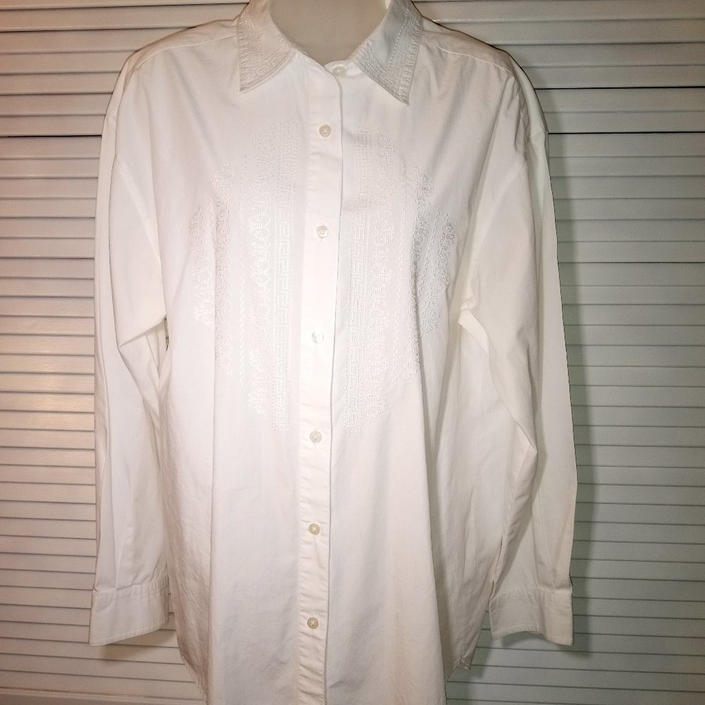 Eddie Bauer Embroidered Crisp White Button Down Women's Large